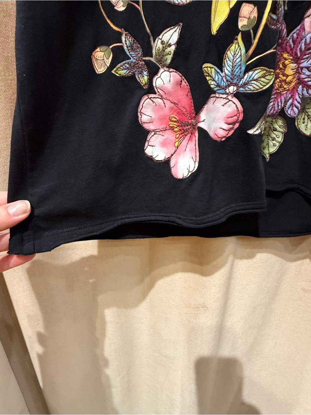 Johnny Was Aivy Raw Hem V- Neck Tee - Picture 7 of 10